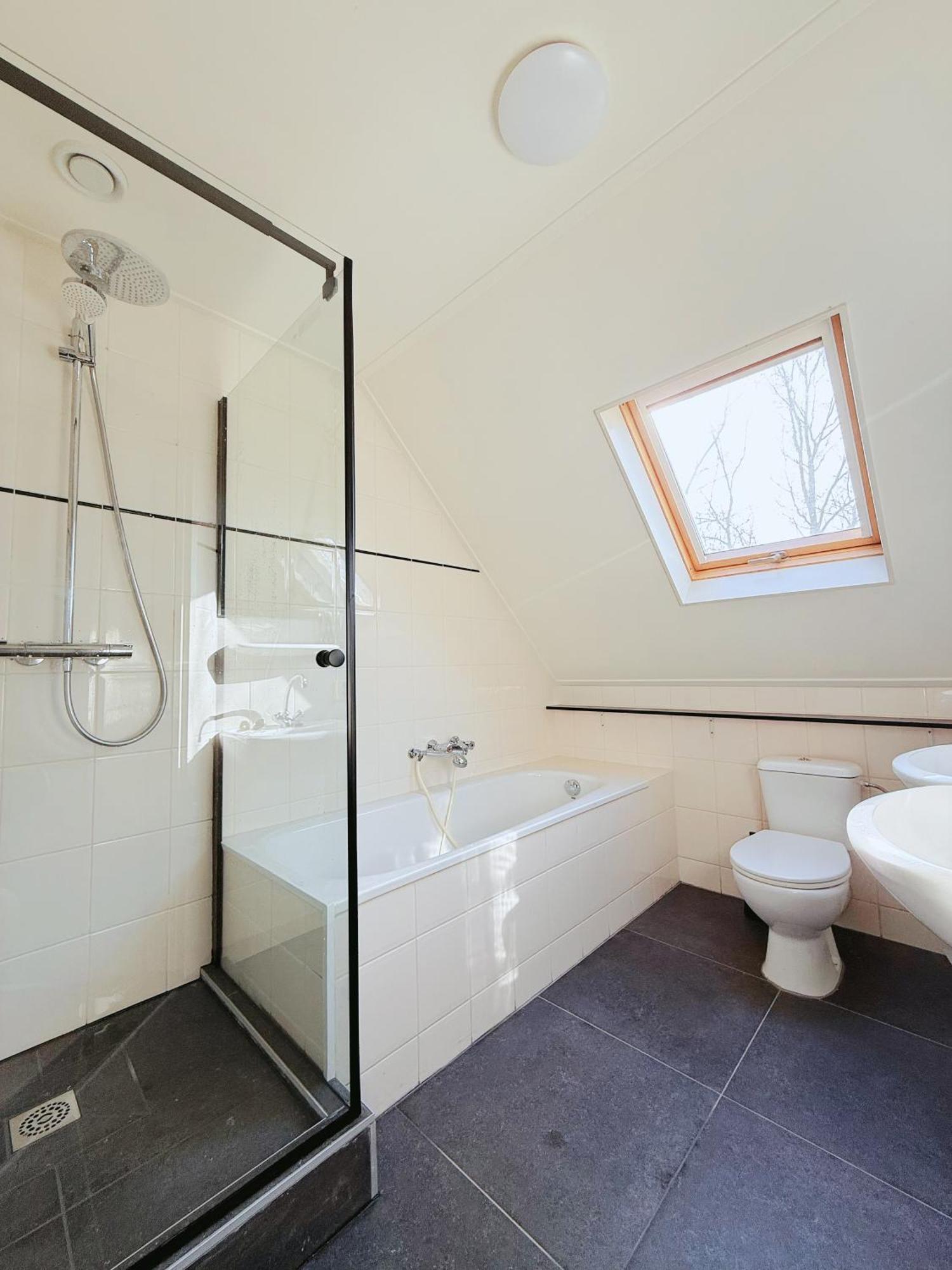 Comfort Villa For 8 People Zeewolde Exterior foto